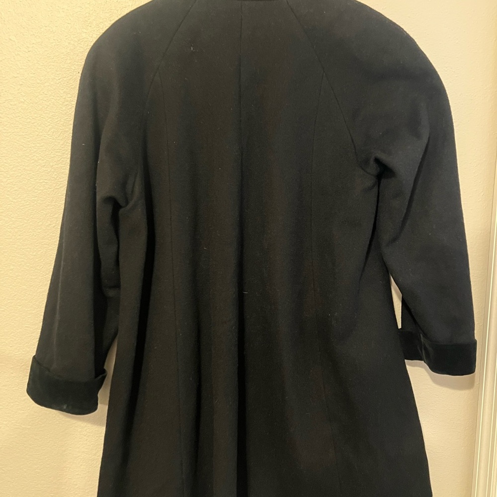 Vintage Leslie Fay Wool Coat Womens Size 8 Black Made in USA Velvet Cuffs DEFECT - Picture 4 of 6